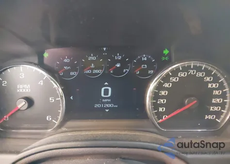 2015 GMC Yukon Xl 1500 Denali z USA, uszkodzony, nr VIN 1GKS2JKJ9FR207901